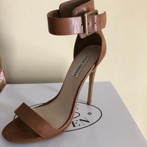 Steve maiden heels